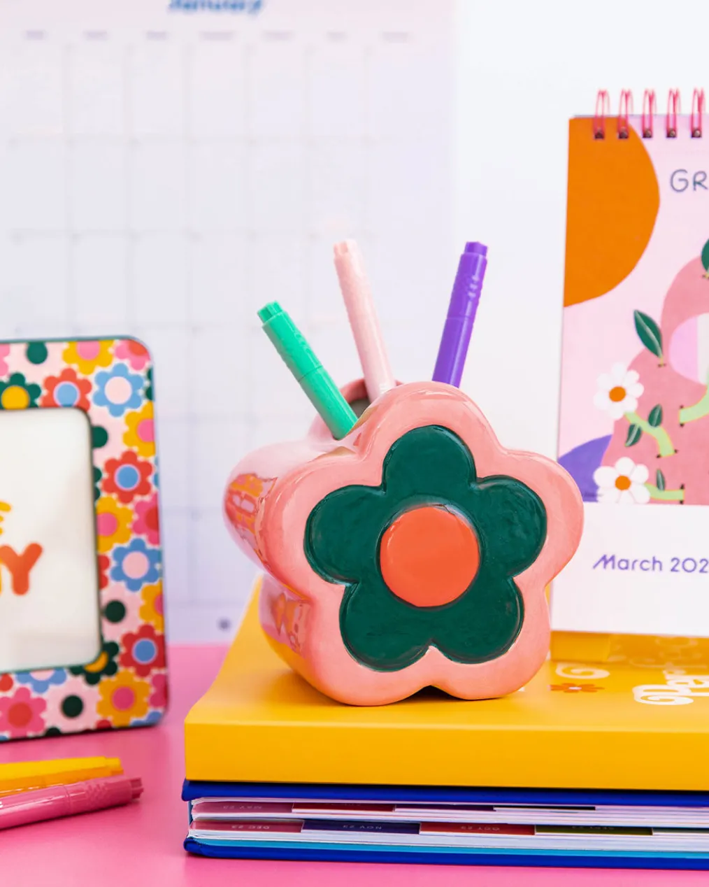 Mod Floral Vase / Pencil Cup