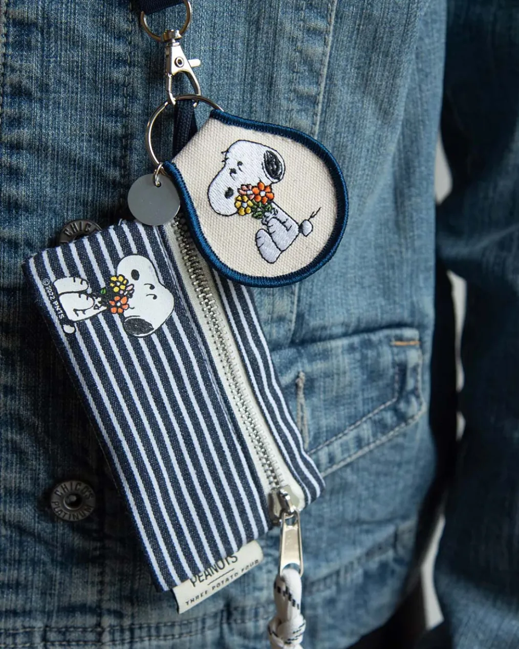 Snoopy Flower Bouquet Patch Keychain